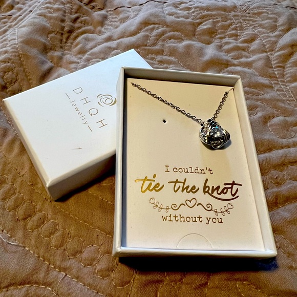 Bridesmaid Jewelry Necklace "I couldn't tie the knot without you" - Picture 1 of 5